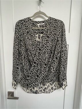 💠 Derek Lam 10 Crosby Black and White Leopard-Print Long Sleeve Silk Blouse